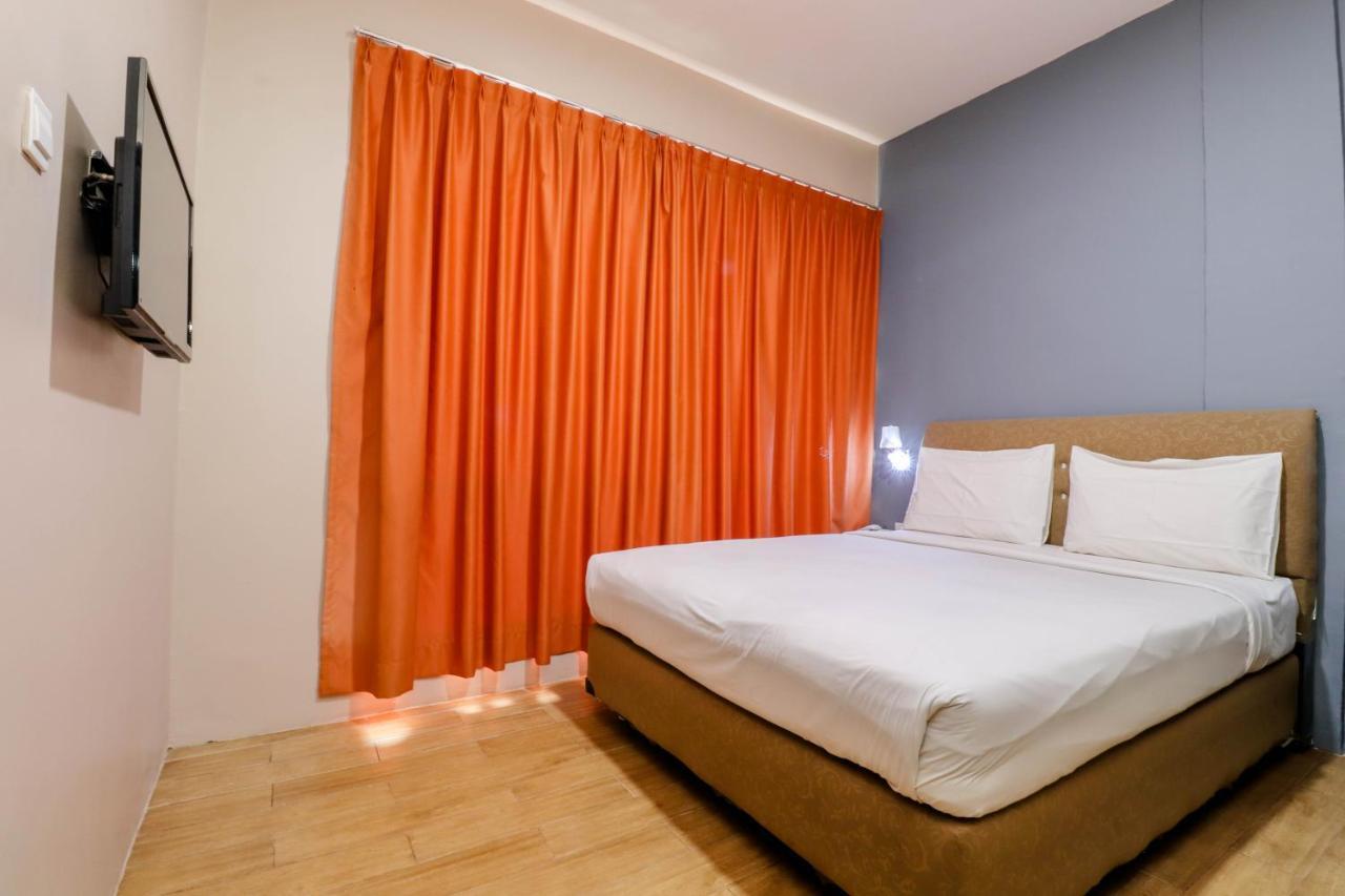 Blitz Hotel Batam Ngoại thất bức ảnh