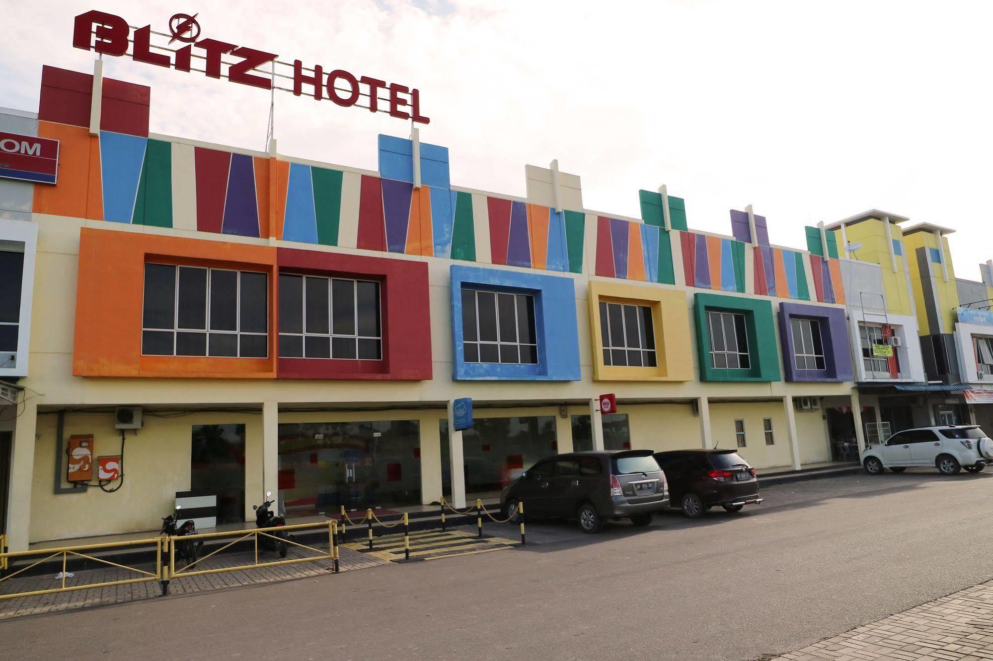 Blitz Hotel Batam Ngoại thất bức ảnh