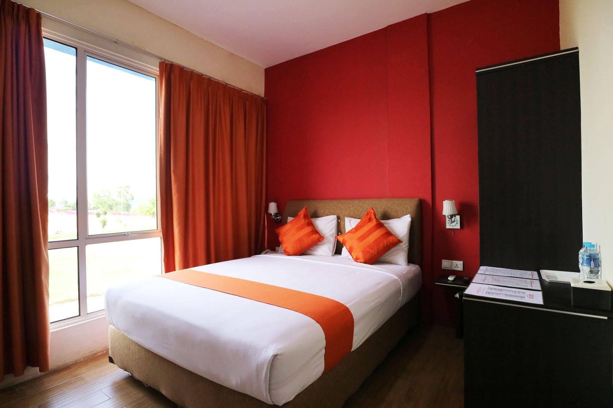 Blitz Hotel Batam Ngoại thất bức ảnh