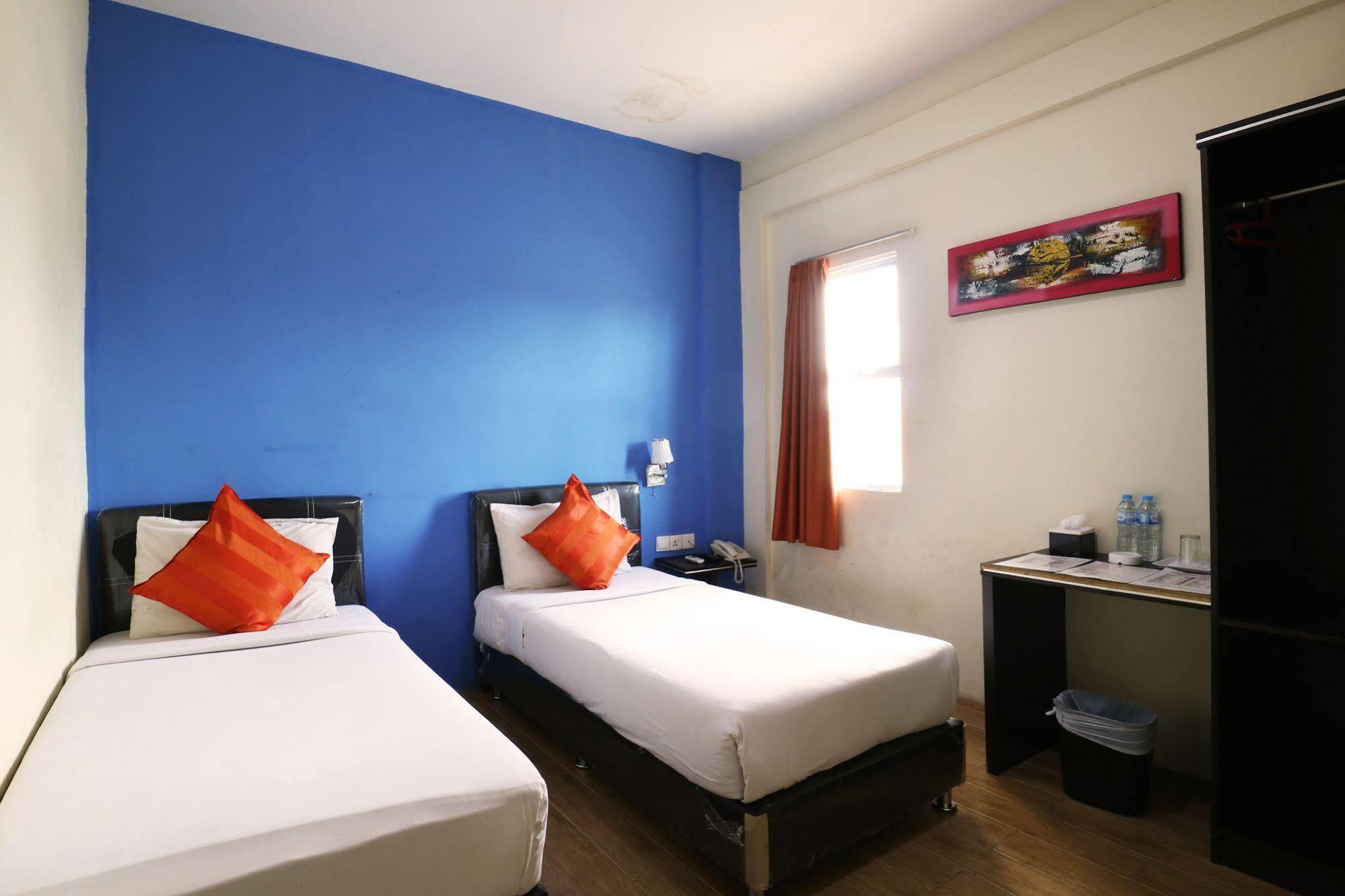 Blitz Hotel Batam Ngoại thất bức ảnh