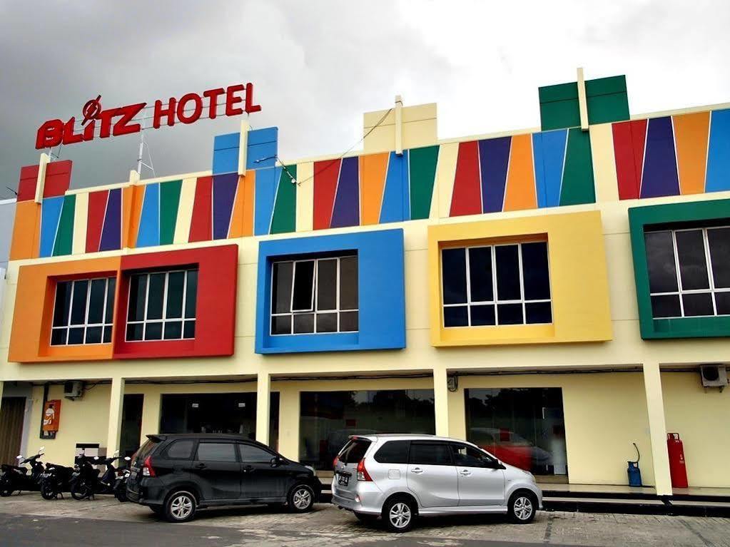 Blitz Hotel Batam Ngoại thất bức ảnh